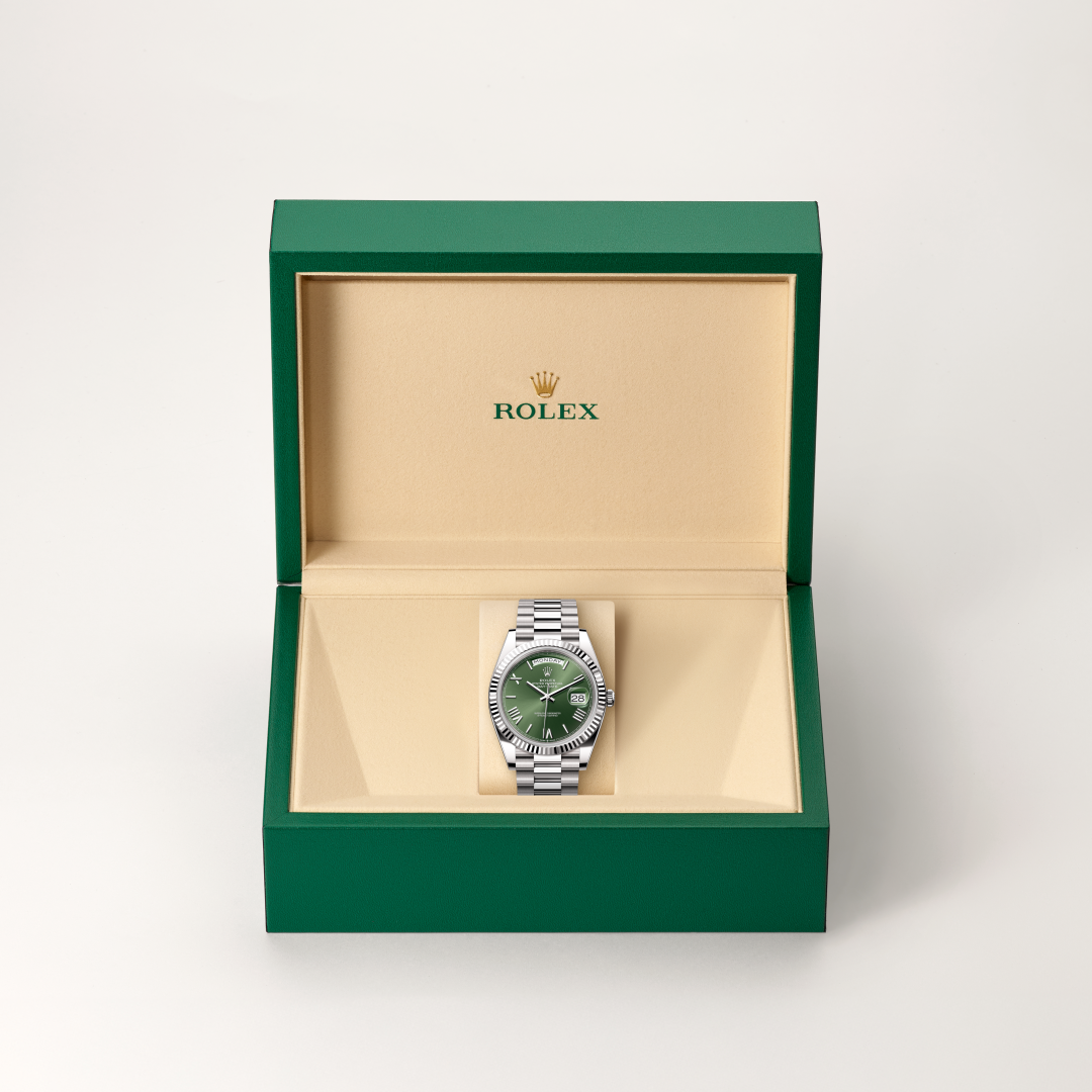 Rolex Day-Date i Vitt guld - M228239-0033 - Bergströms Ur